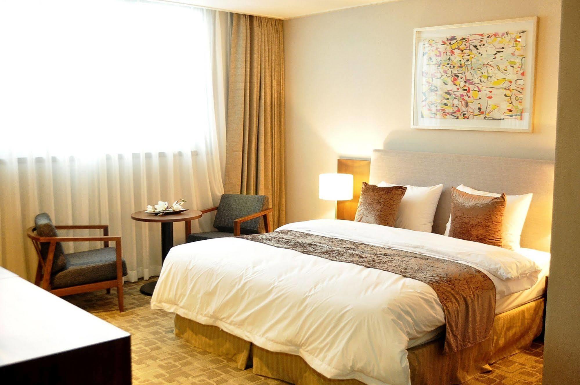 Hyunjin Tourist Hotel Donghae Buitenkant foto